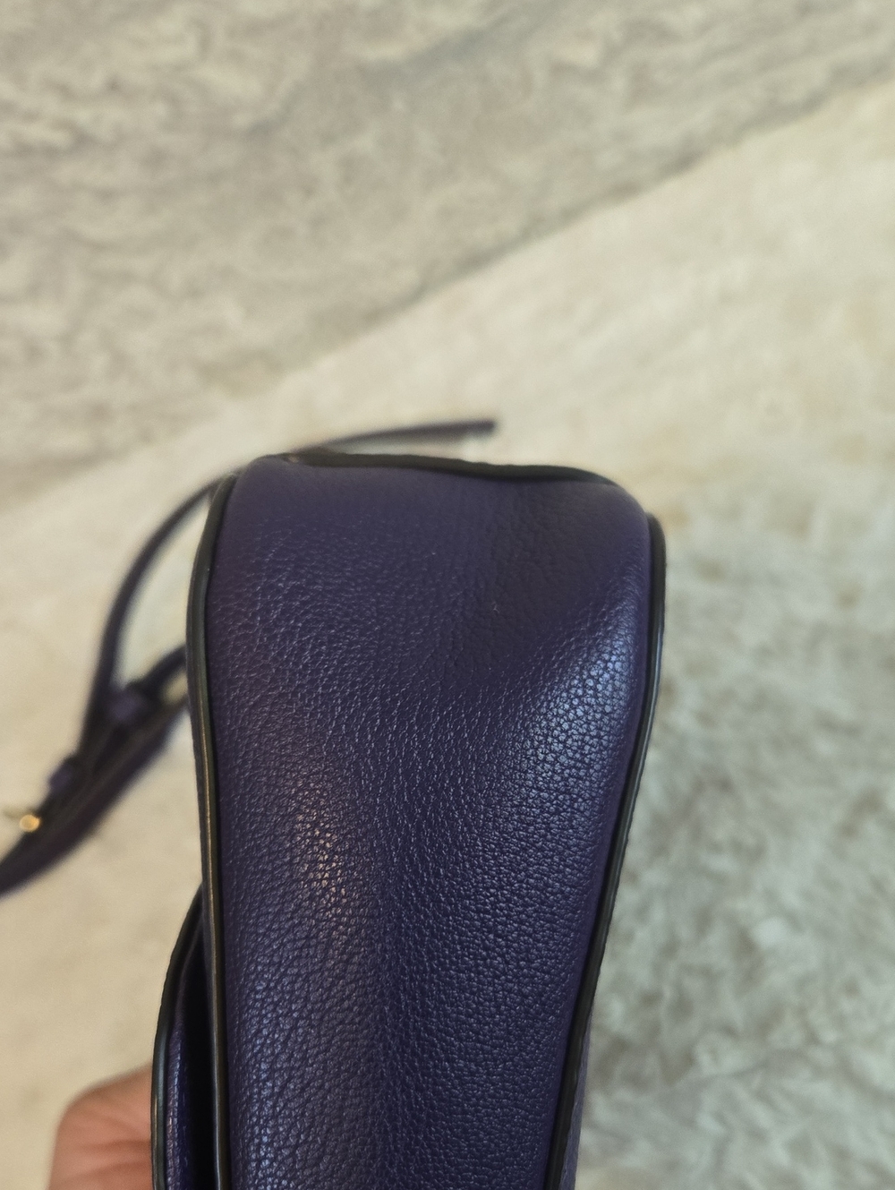Michael Kors Purple Leather Crossbody Bag with Gold Chain EUC - Picture 5 of 6